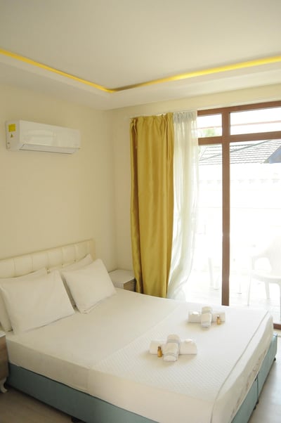 Kemer Suit