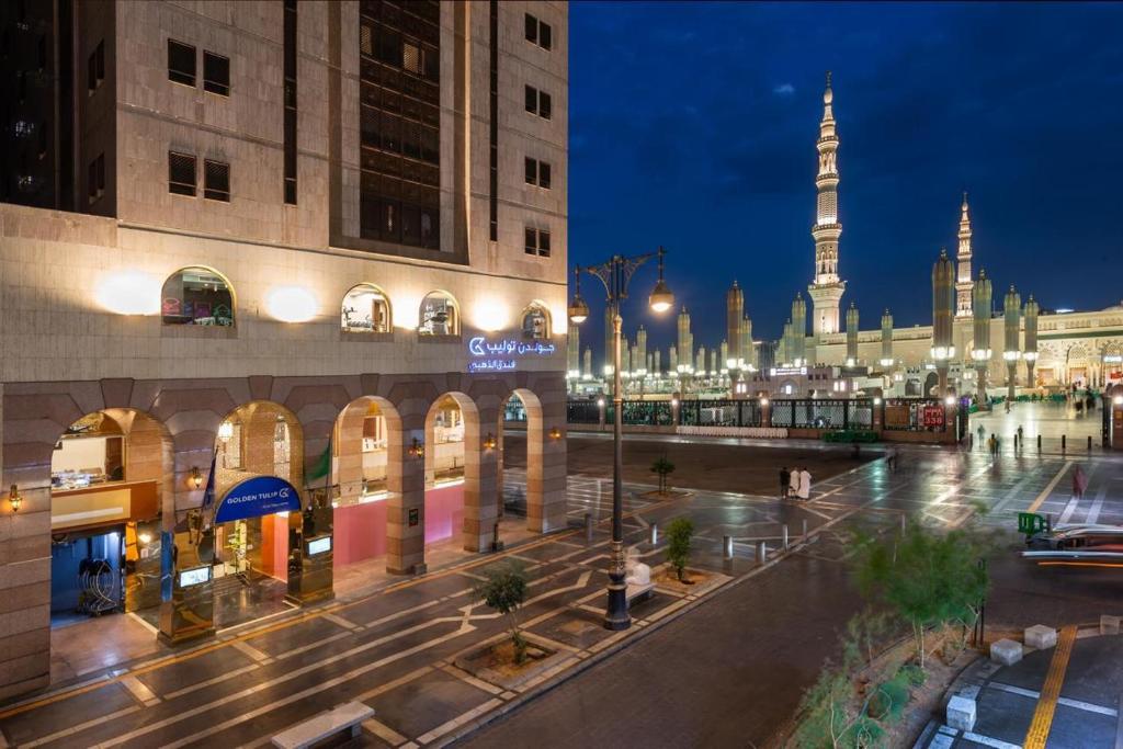 Golden Tulip Al-Zahabi