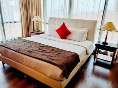 Farhan Service Suite At Times Square (no Front Desk Need To Contact Property 5 Days In Advance)