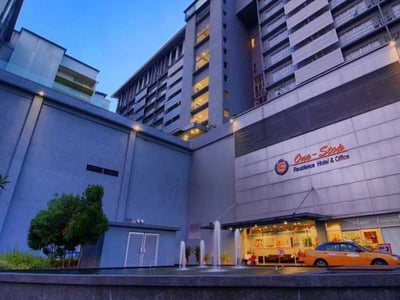 One Residency (no Front Desk Need To Contact Property 5 Days In Advance)