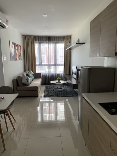 I City By Landmark (no Front Desk,contact The Property Five Days In Advance)