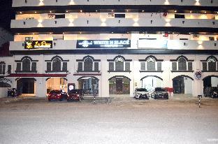 Red Room Kuala lumpur(no Front Desk Please Contact The Property 5 Days In Advance)