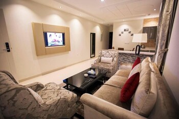 Antara Hotel Suites