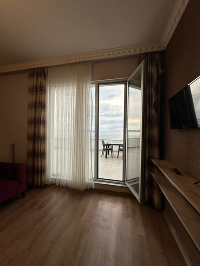 Van Orient Hotel