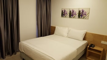 Iris Hotel Kajang(formerly Oyo 337 Iris Hotel)(24 Km Away From Kuala Lumpur)