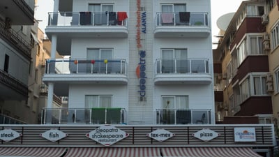 Cleopatra Golden Beach