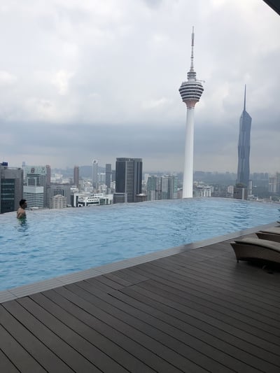 Sky Top Pool By Platinum Suites Klcc(no Front Desk Please Contact The Property 5 Days In Advance)