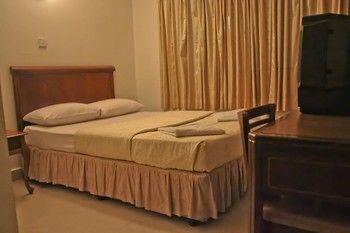 Macktz Comfort Inn Grand Crescent