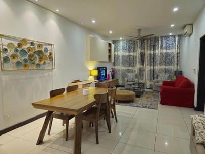Royal Suite Apartment (no Front Desk Need To Contact Property 5 Days In Advance)