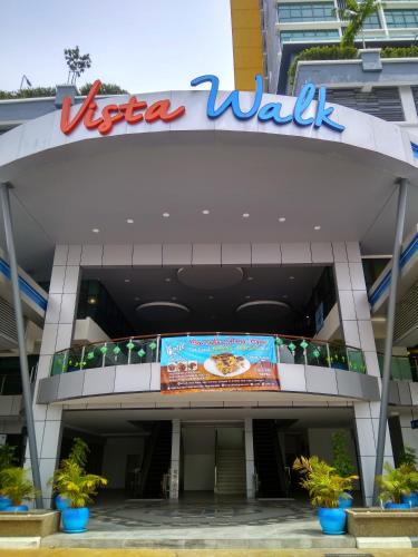 Shah Suites Vista Alam (no Front Desk Need To Contact Property 5 Days In Advance)
