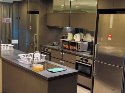 Verve Suites Okr By Manhattan Group(no Front Desk Contact The 5 Days In Advance)