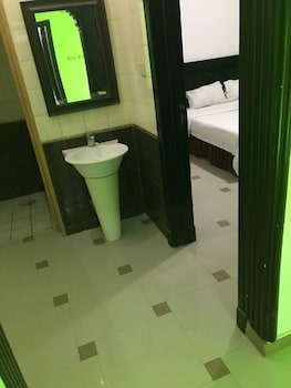 Almakan Hotel 106 (also Known As Mayyun Hotel 106)