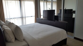 The Apartments At Times Square (no Front Desk Please Contact The Property 5 Days Before Arrival)