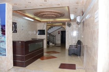 Al Eairy Furnished Apts Al Madinah 13 (no Front Desk Please Contact The Property 5 Days Before Arrival)