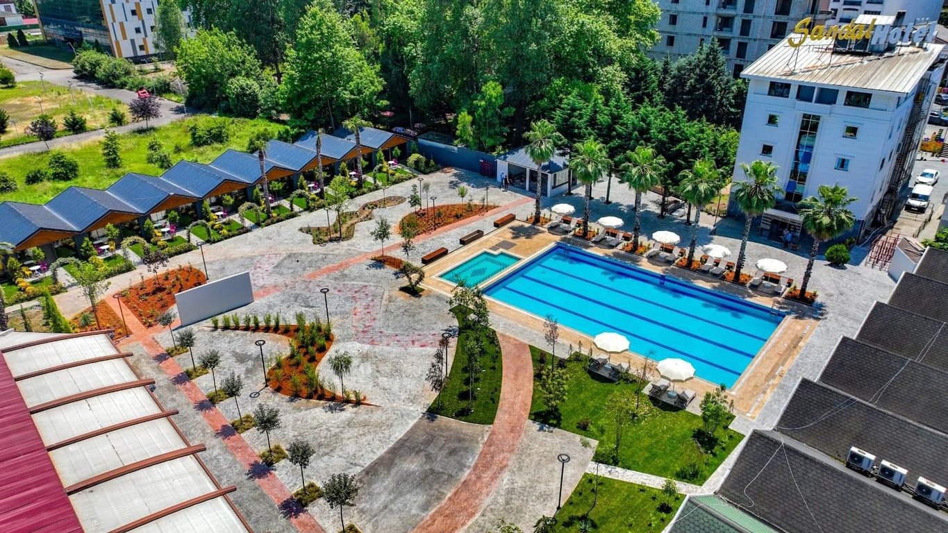 Green Palace Suite Hotel