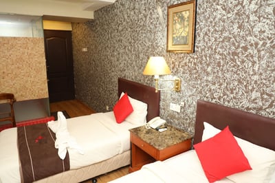 Grand Orchard Wings Hotel