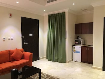 Asfar Plaza Hotel And Apartments