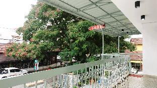 Mr Backpacker Hostel