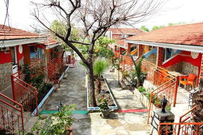 Side Temple Hotel