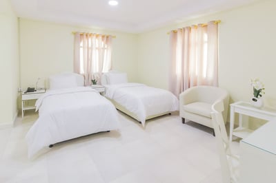 Al Jisr Hotel