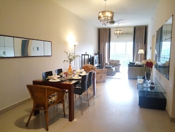 Windsor Tower Serviced Apartment (no Front Desk Please Contact The Property 5 Days Before Your Arrival)