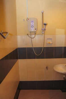 Macktz Comfort Inn