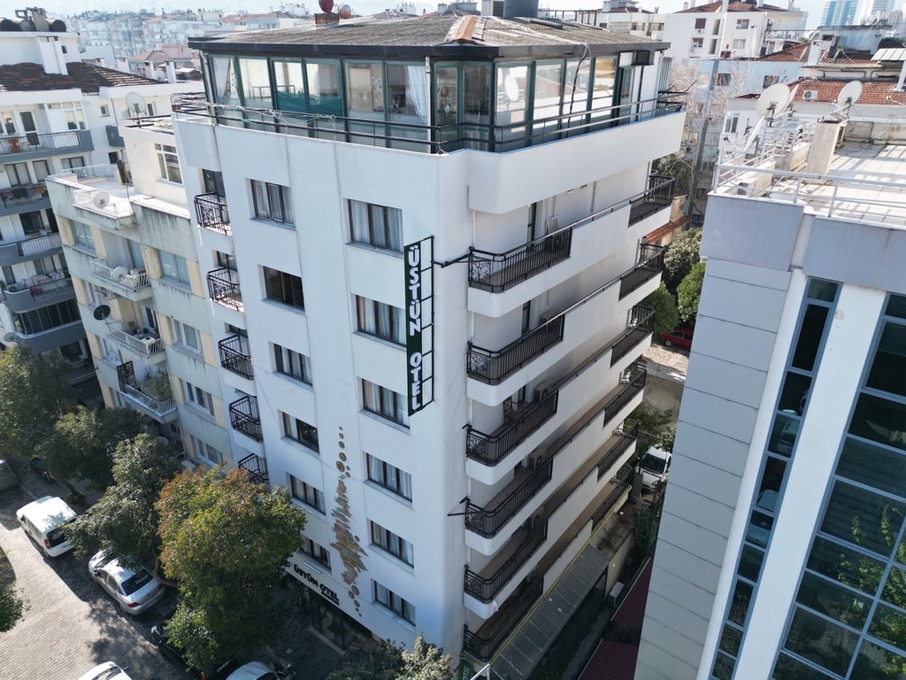 Ustun Otel Alsancak