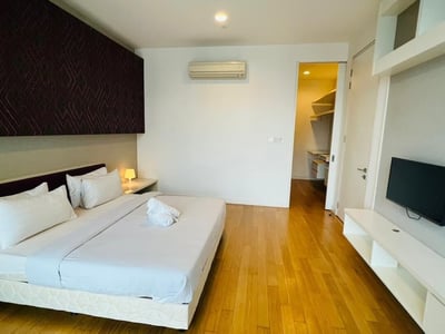 The Platinum Klcc By Falmas(no Front Desk Please Contact The Property 5 Days In Advance)