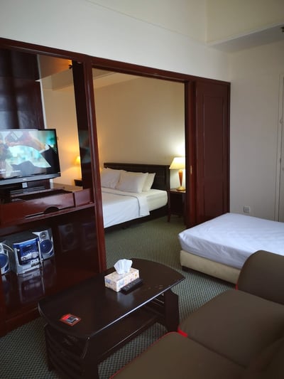 Famous Service Suites At Times Square(no Front Desk Contact The Property 5 Days In Advance)