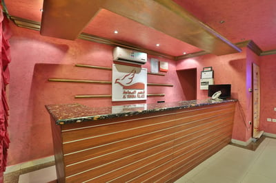 Oyo 264 Yamama Palace Maazer Branch