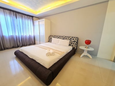 Duta Hotel And Residence By Sarahs Lodge