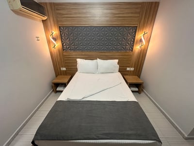Royal Ezel Hotel