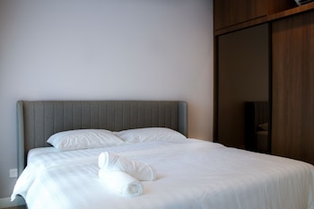 H2o Residences By Victoria Home