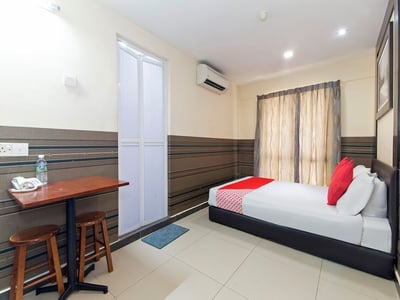Oyo 124 Hotel Seniman Sentul