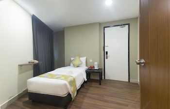 Sunjoy 9 At Okr Kl Hotel