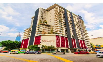 D Majestic Residence By Emily In Town(no Front Desk Contact The 5 Days In Advance)