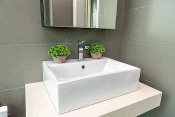 The Leafz Homestay By Goopro (no Front Desk Please Contact The Property 5 Days Before Your Arrival)