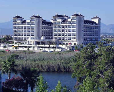 Lrs Lake&River Side Hotel & Spa