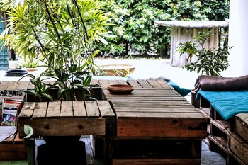 Weseekl And Guesthouse (no Front Desk Need To Contact Property 5 Days In Advance)