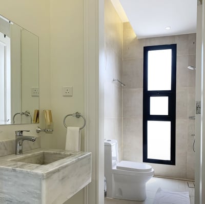 Kease Yasmin E 3 Royal Touch Gx80(no Front Desk Please Contact The Property 5 Days In Advance)