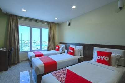 Golden Crown Hotel Al Seeb Muscat