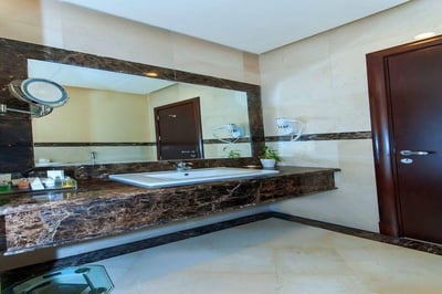 Suite Inn Hotel