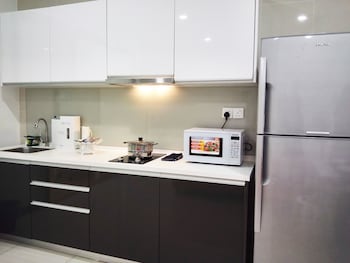 Mid Valley Kl Gateway Family Suite Near Lrt