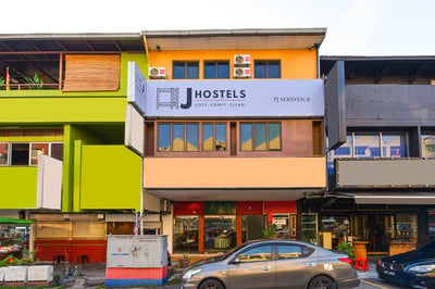 OYO 90562 J Hotel PJ
