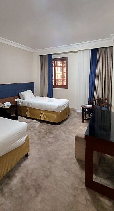 Rabwat Al Safwa Golden Hotel