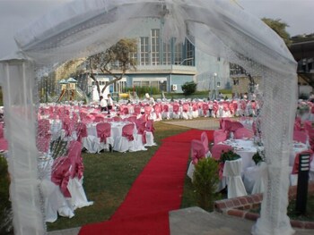 Omtel Hotel