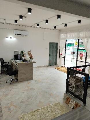 Mr Backpacker Hostel