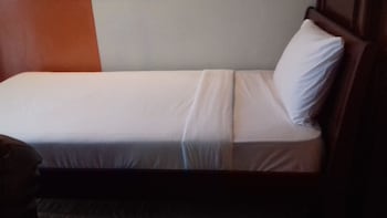 Star Suite At Times Square (no Front Desk Need To Contact Property 5 Days In Advance)
