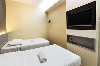 Smile Hotel Wangsa Maju(11 Km Away From Kuala Lumpur)