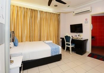 Hotel De Art At Section 7